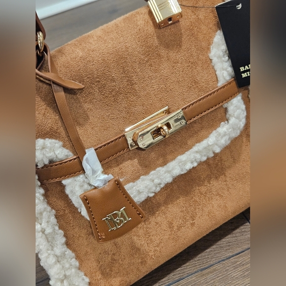 NWT Badgley Mischka Tan Vegan Suede Handbag/Crossbody - Picture 6 of 15